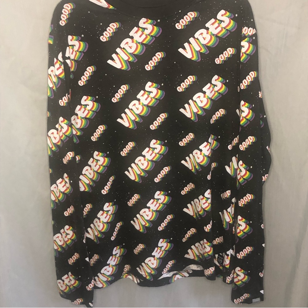 Brand New / Never Worn, Good Vibes Long Sleeves Shirt. :)